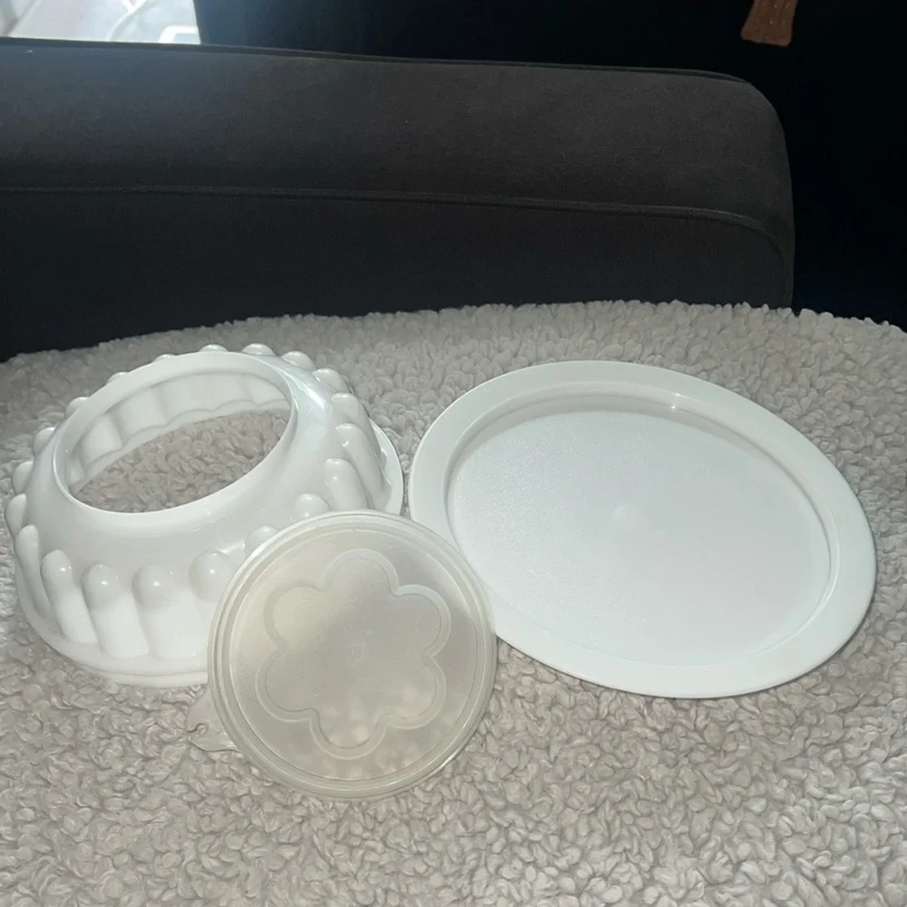 Vintage Tupperware white/clear Jello Mold - 3-piece set , flower shape